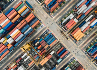 Eksport do Niemiec w 2026 roku. Jak uniknąć błędów w dokumentacji technicznej, które blokują łańcuchy dostaw?